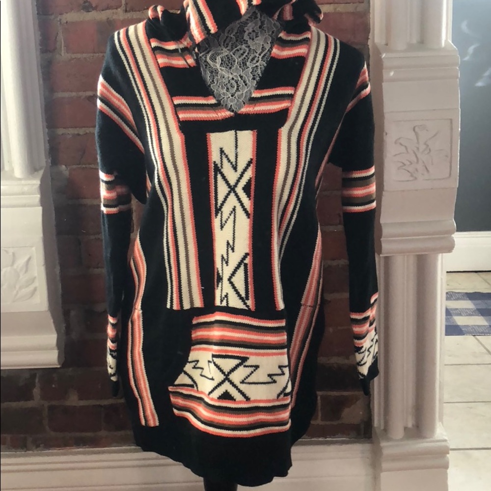Boutique Aztec Western sweater hoodie small medium